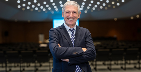 Cirurgia dermatológica: Emilio del Río defende abordagem minimalista na prática clínica
